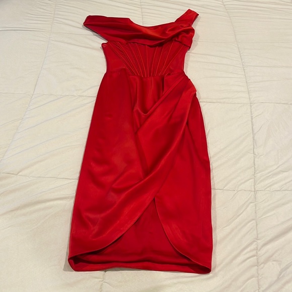 House of CB Lulu Dress in red - Size S - Picture 5 of 8